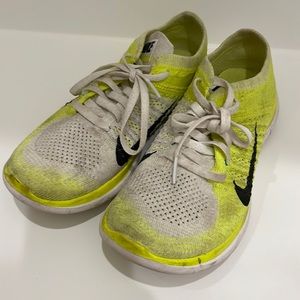 Womens Nike Free Running Shoes
